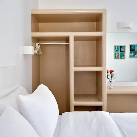 Bedspot Apartments Paros Naousa  Exterior photo